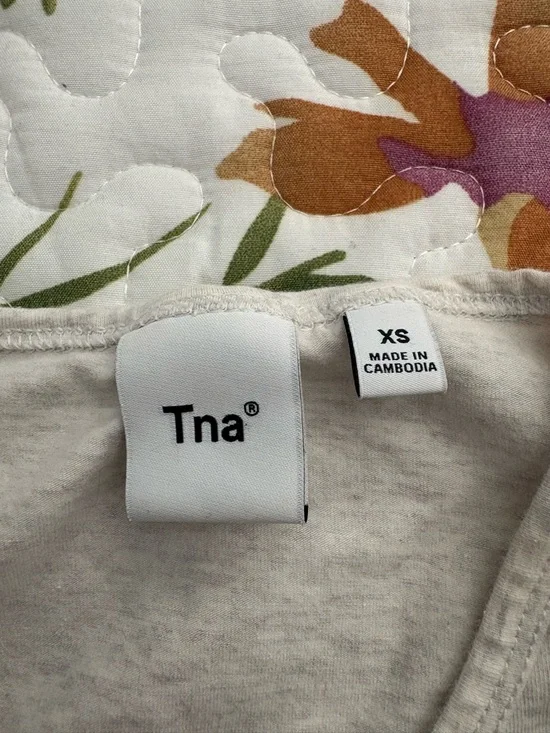 TNA Heather Cloud Grey Chill Malibu Cropped T-Shirt - Picture 2 of 2